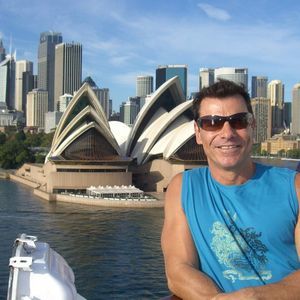 Meet your Posher, Eduardo